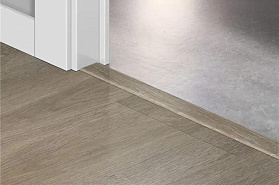 Порог Incizo 5 в 1 Quick-Step QSVINCP 40053 Серо-бурый шелковый дуб, 1шт.